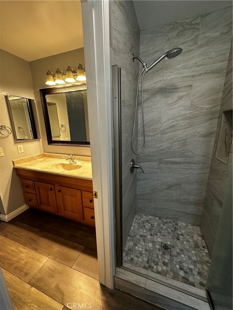 2152 Trafalgar Avenue - Photo 13