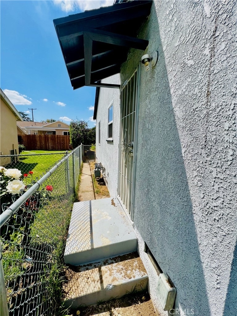 425 Grand Ave - Photo 25