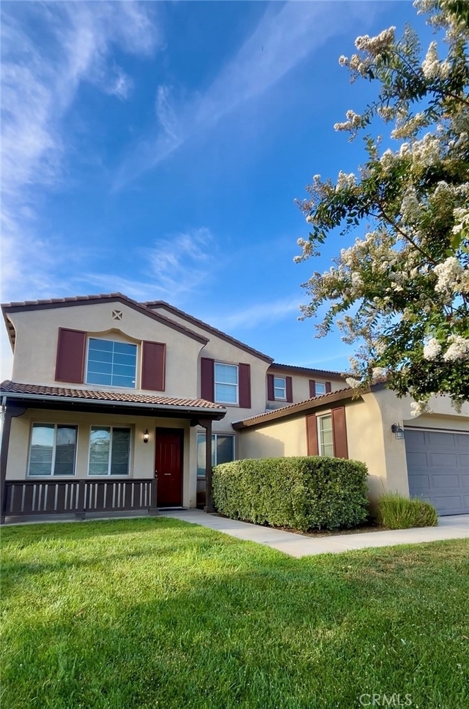 27903 Crescent Court - Photo 0