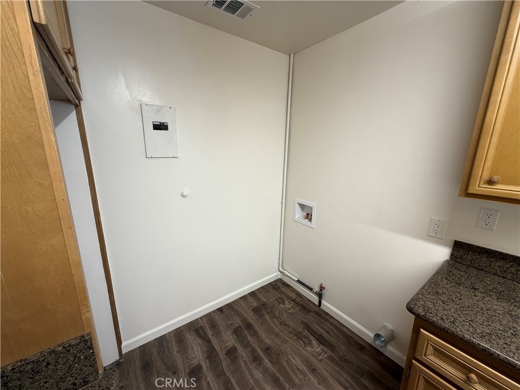 835 Pepper Way - Photo 12
