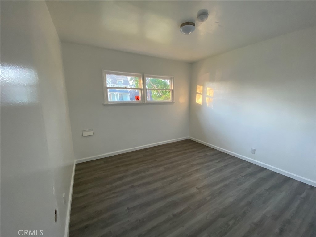 257 W 17th Street - Photo 5