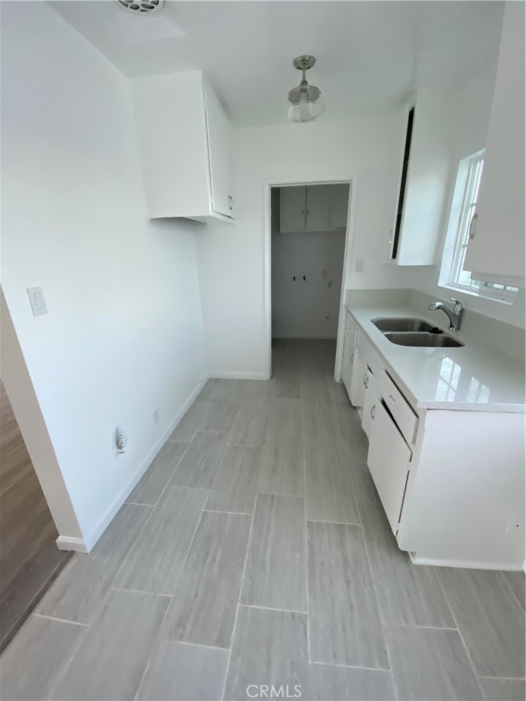 257 W 17th Street - Photo 3