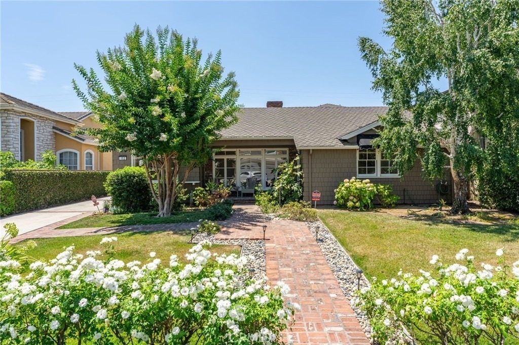 152 W Pamela Road - Photo 2