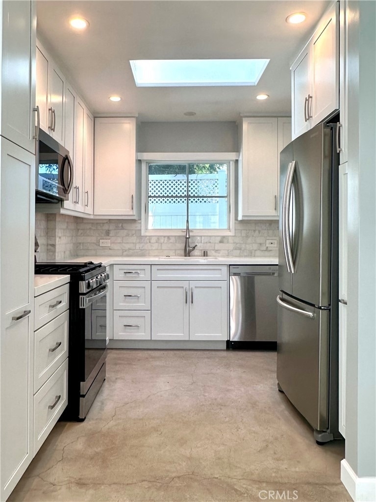 1820 1/2 S Wooster Street - Photo 12