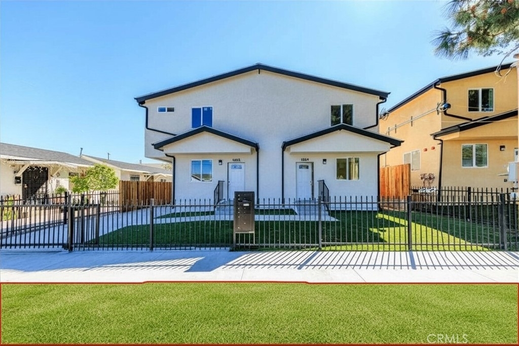 1654 Murchison Street - Photo 6