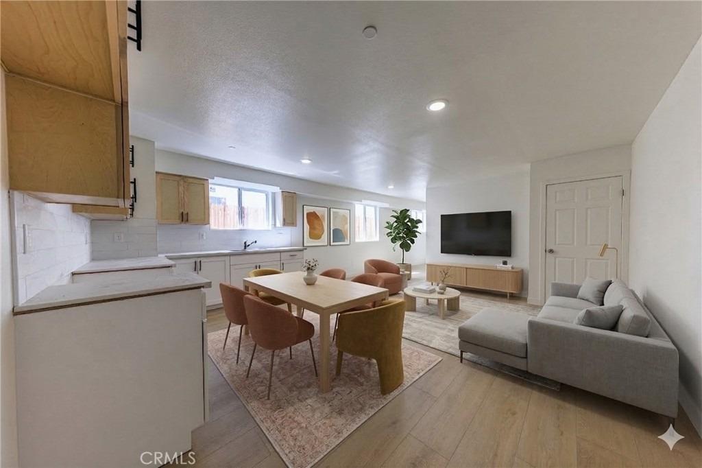 1654 Murchison Street - Photo 3