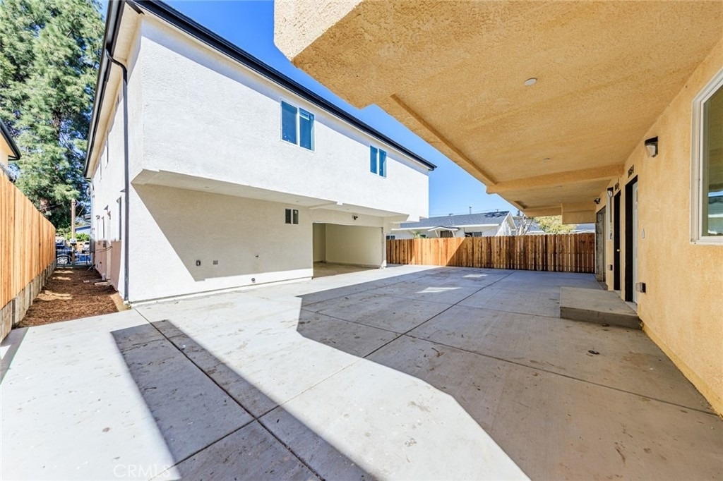 1654 Murchison Street - Photo 10