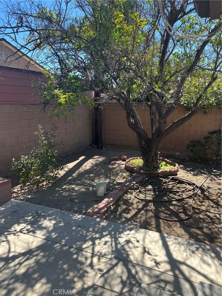 12752 Lemay - Photo 21