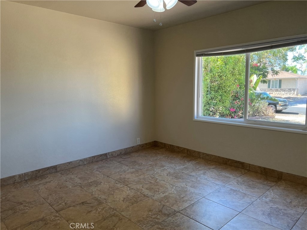 12752 Lemay - Photo 7