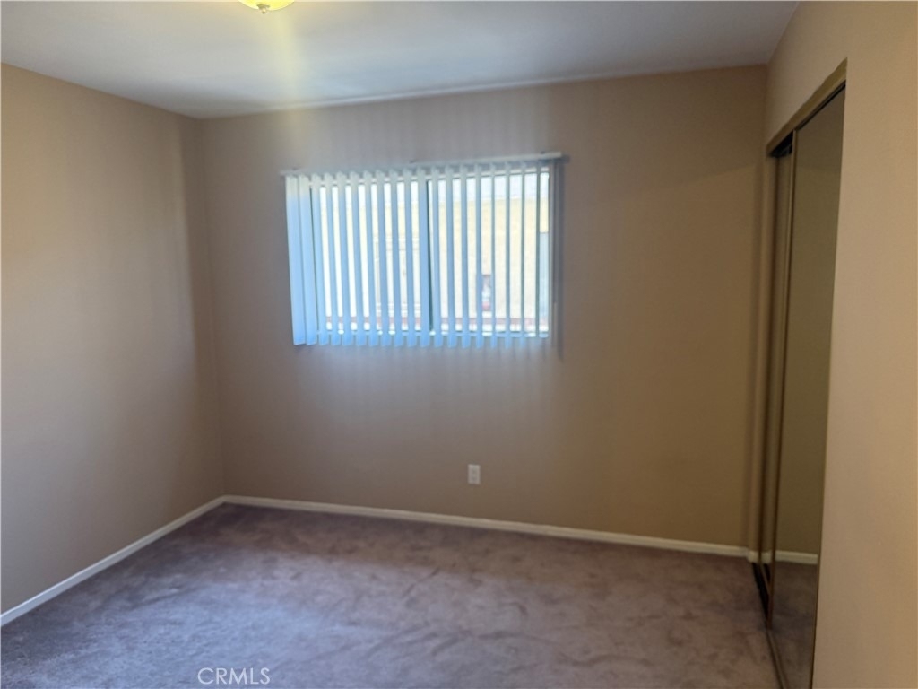 1022 Irving Avenue - Photo 16