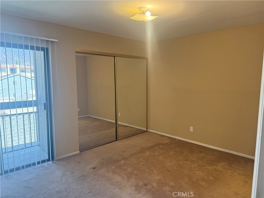 1022 Irving Avenue - Photo 13
