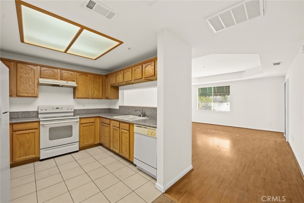 208 N Lincoln Avenue - Photo 6