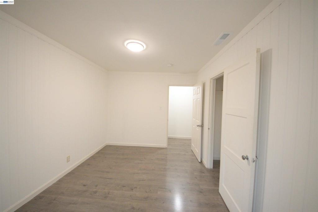 20051 Center St - Photo 23