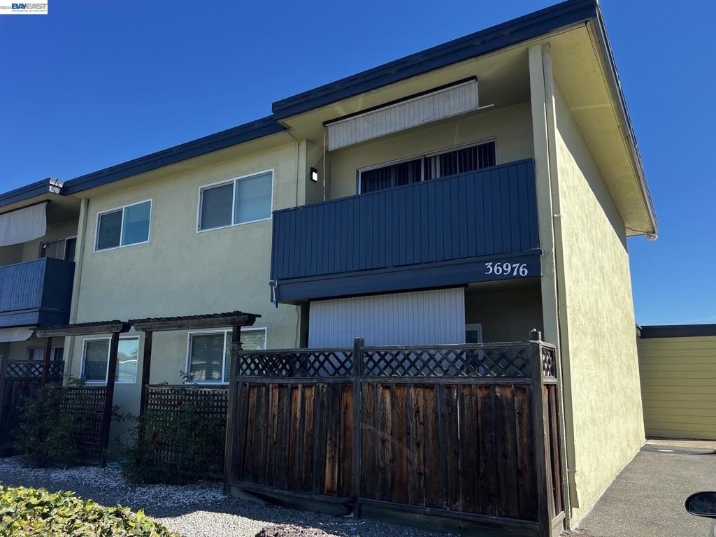 36976 Mulberry St - Photo 1