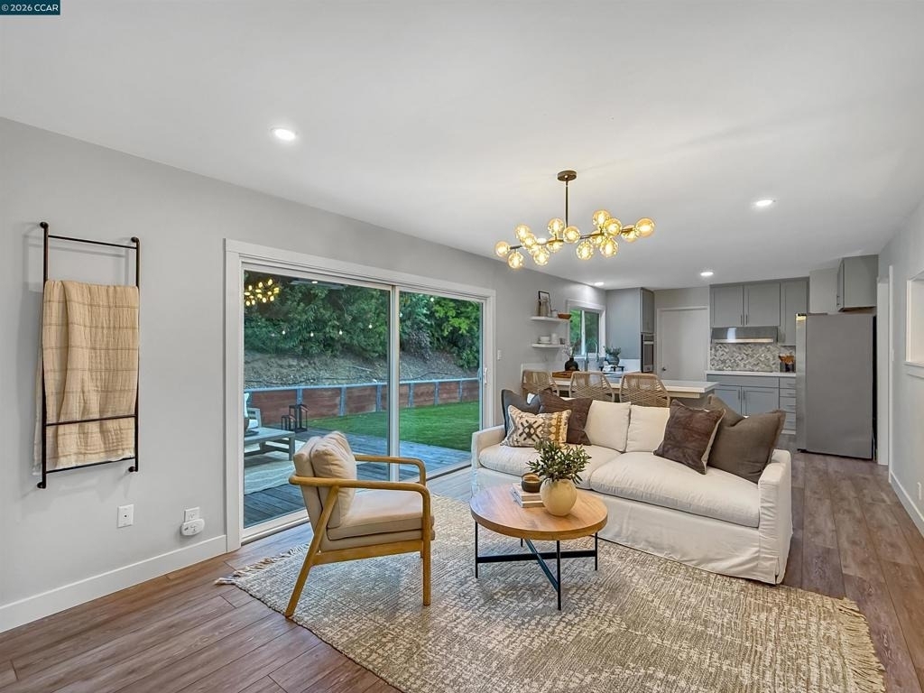 8 Cherry Hills Court - Photo 9