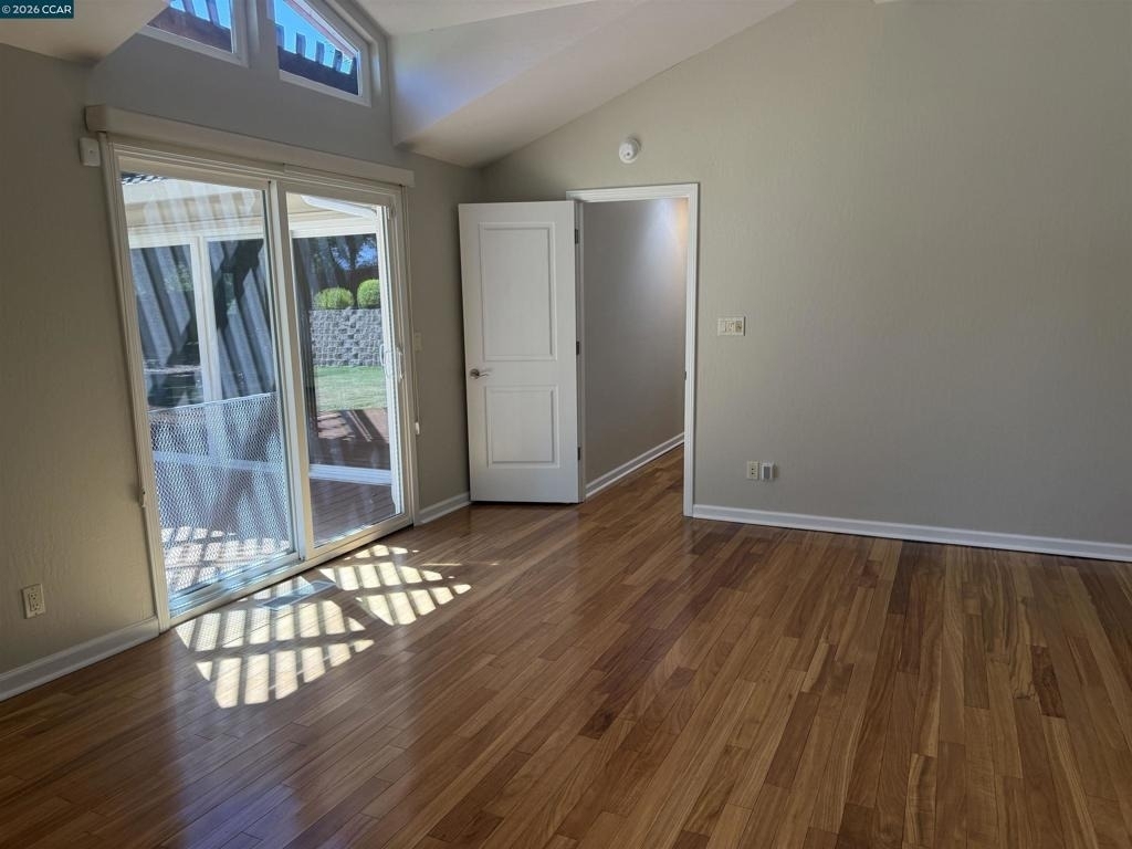 1271 Summit Rd - Photo 3