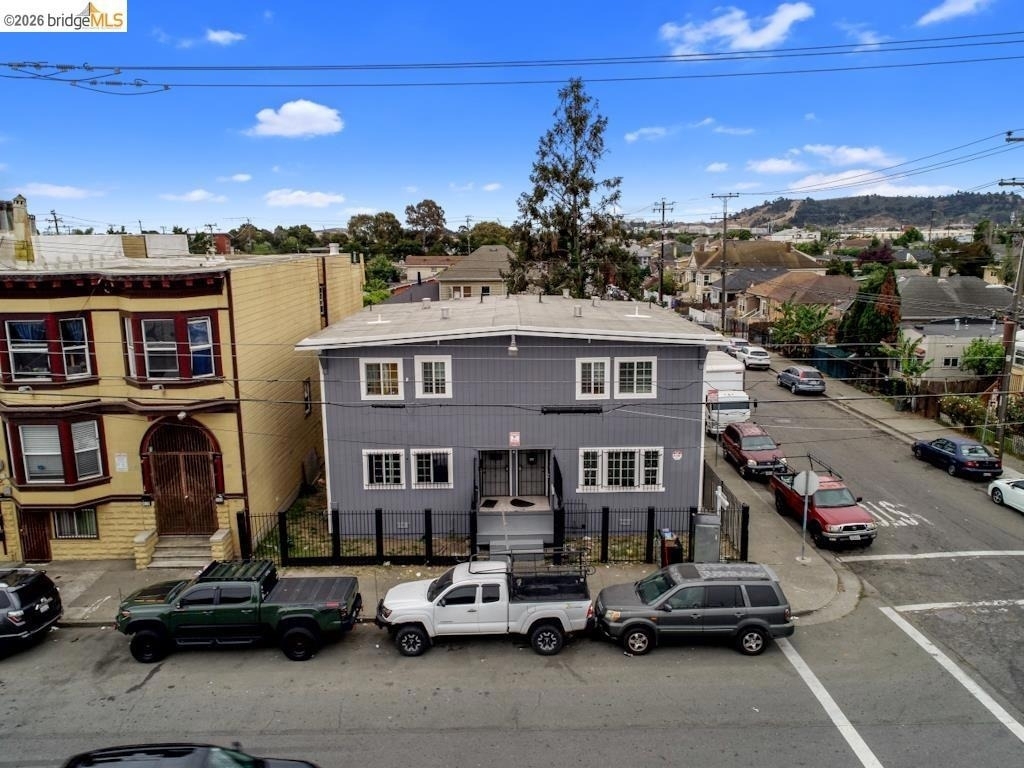 400 Bissell Ave - Photo 1