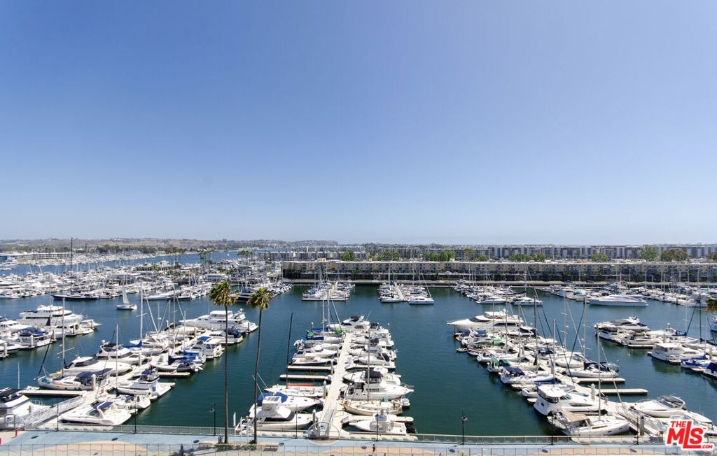 4335 Marina City - Photo 1