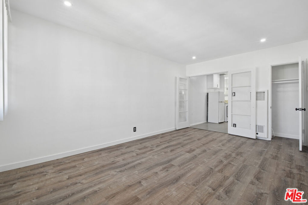4010 Los Feliz Boulevard - Photo 5