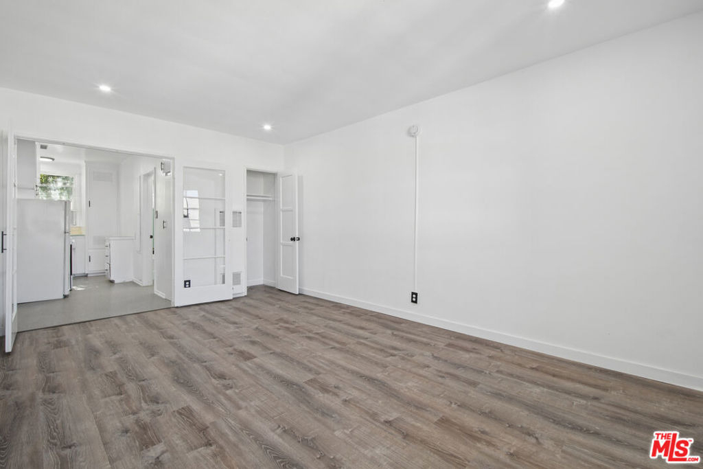 4010 Los Feliz Boulevard - Photo 1