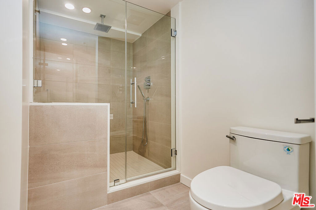 328 N Maple Drive - Photo 6