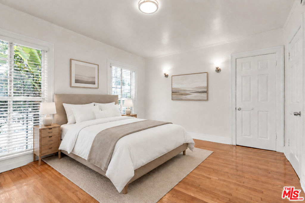 419 N. N Van Ness Avenue - Photo 3