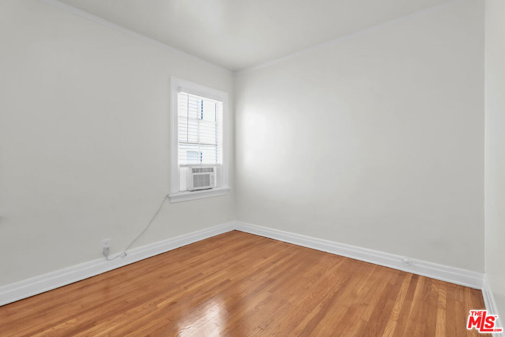 419 N. N Van Ness Avenue - Photo 19