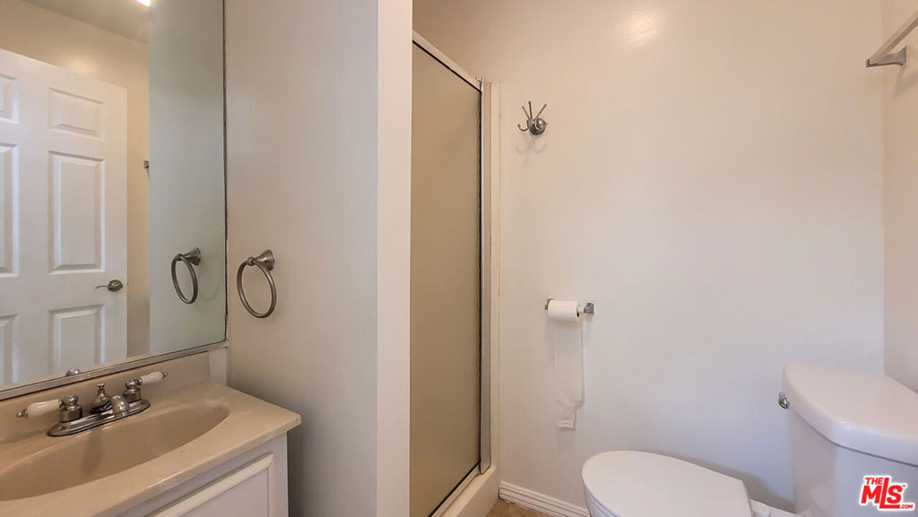 419 N. N Van Ness Avenue - Photo 20