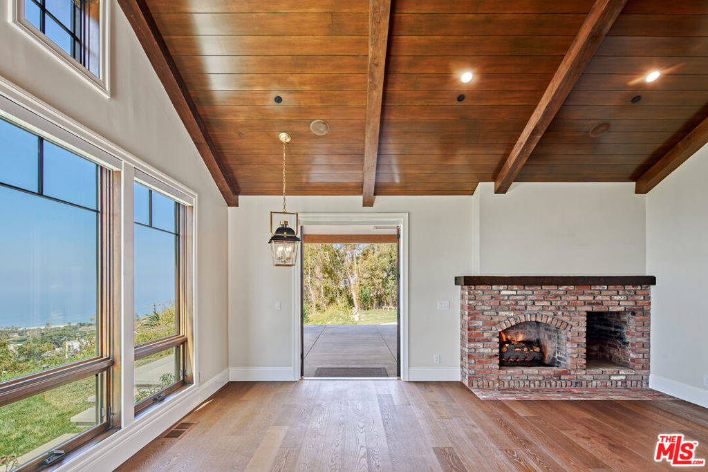 5561 Horizon Drive - Photo 11