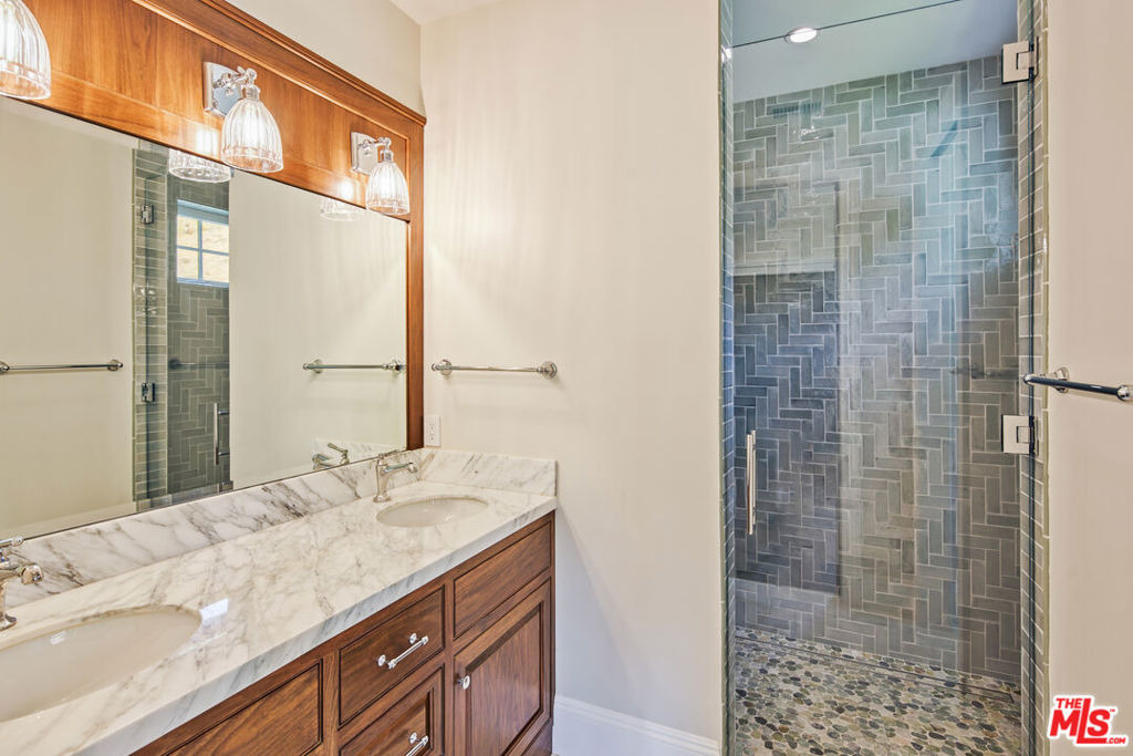 5561 Horizon Drive - Photo 17