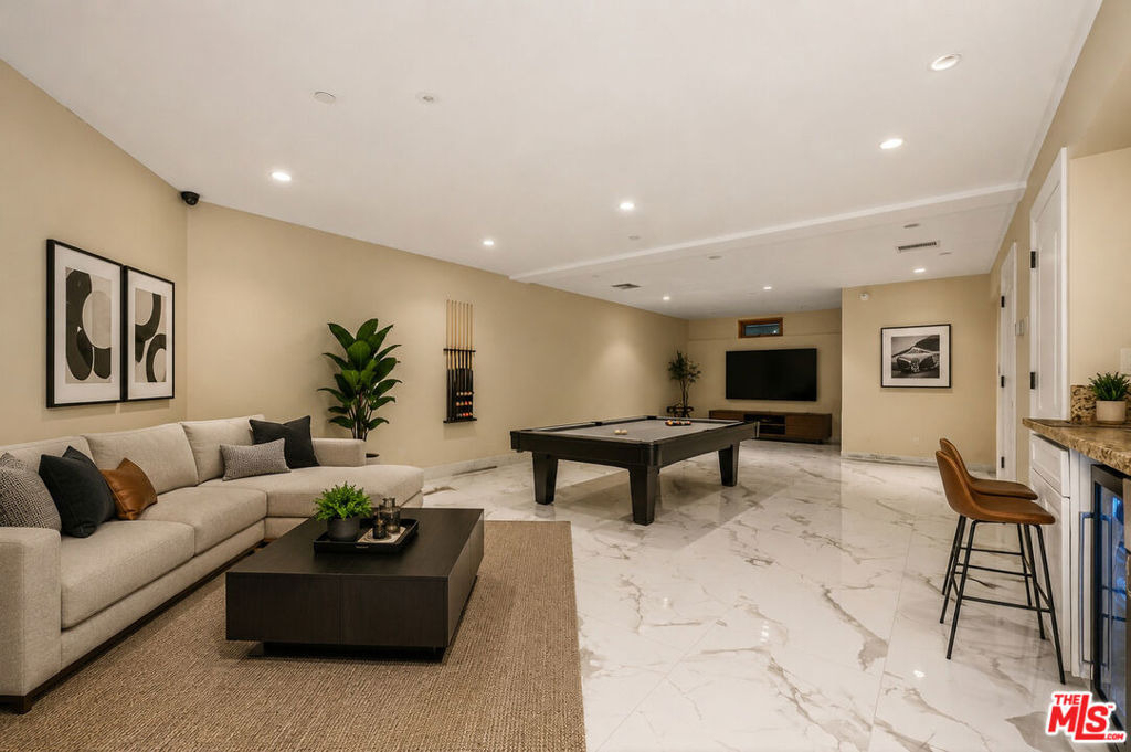 1126 Yale Street - Photo 7