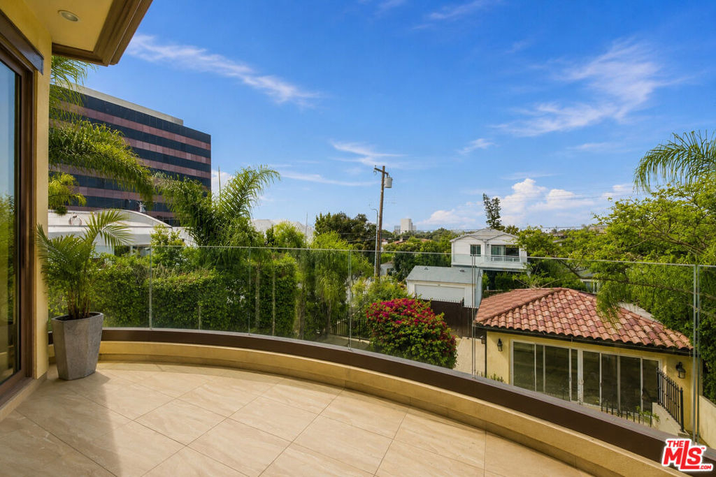 1126 Yale Street - Photo 10
