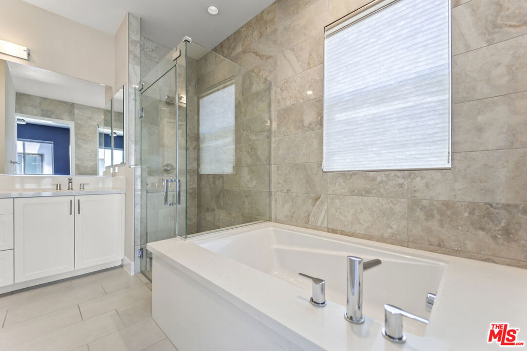 12705 Bluff Creek Drive - Photo 18