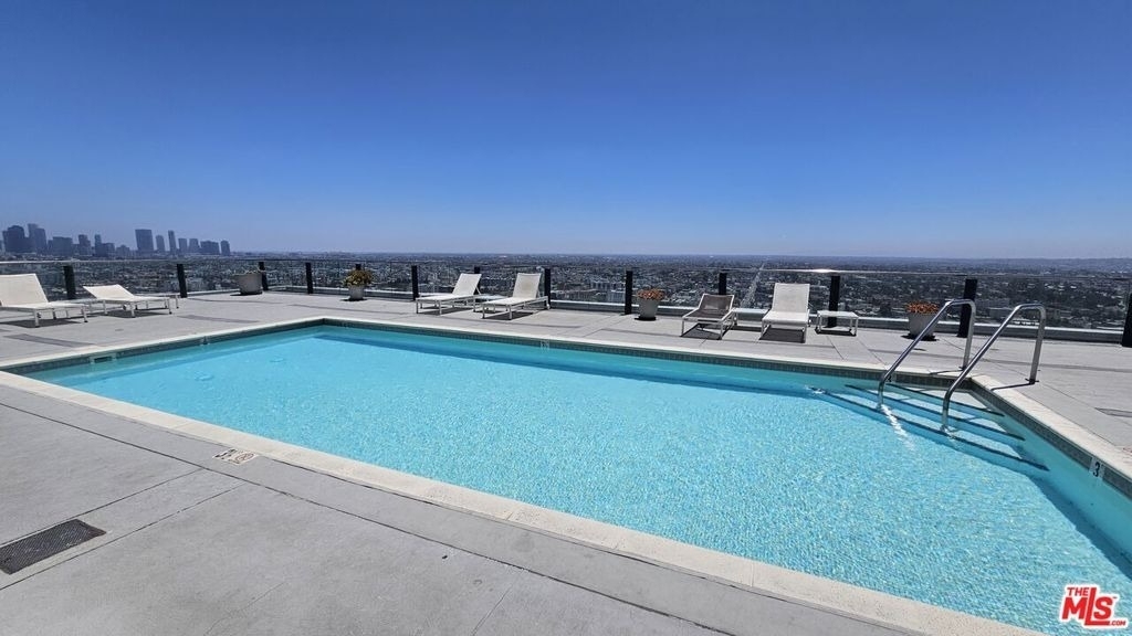 3810 Wilshire Boulevard - Photo 13