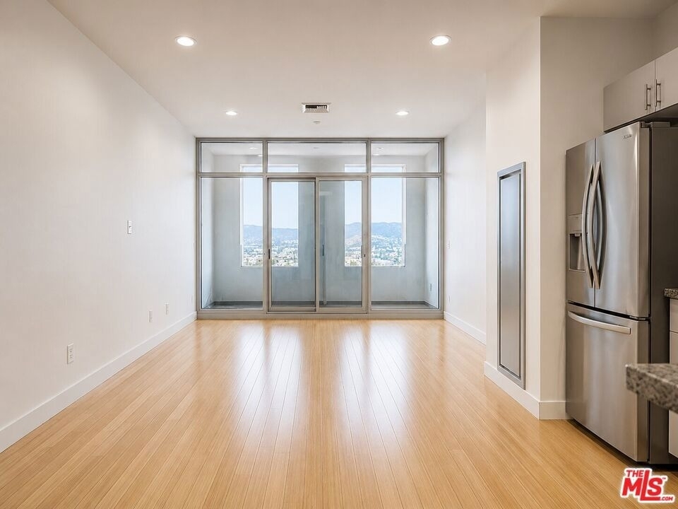3810 Wilshire Boulevard - Photo 1