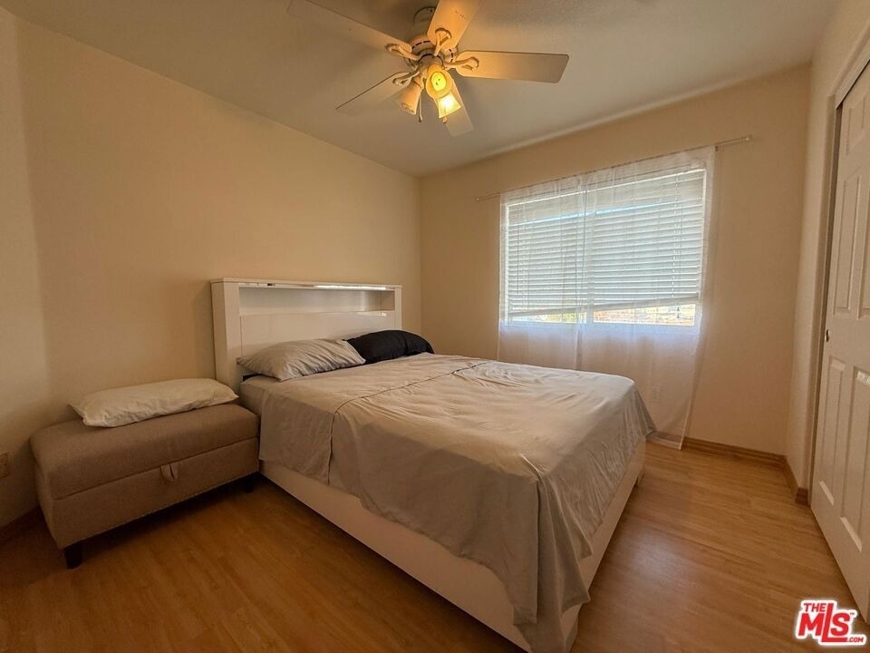 719 W Avenue Q10 - Photo 13