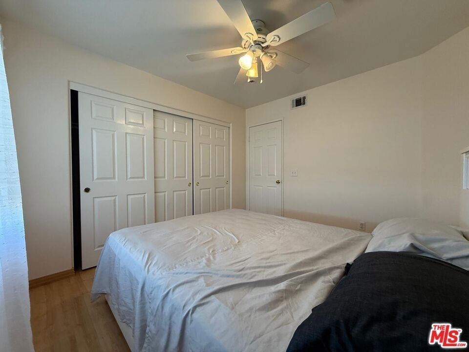 719 W Avenue Q10 - Photo 14