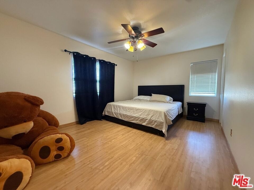 719 W Avenue Q10 - Photo 15