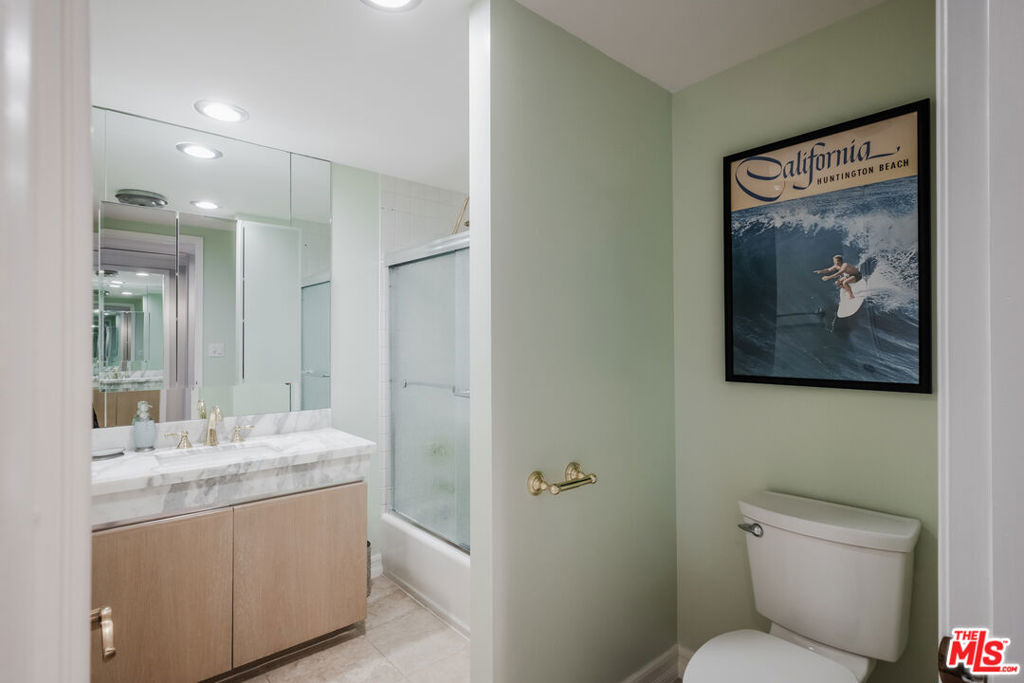 850 E Ocean Boulevard - Photo 15