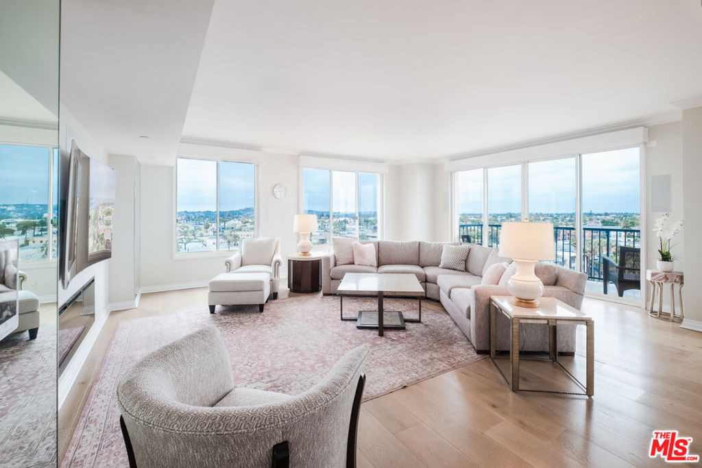 850 E Ocean Boulevard - Photo 1