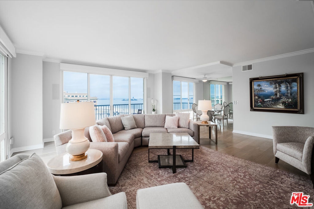 850 E Ocean Boulevard - Photo 3