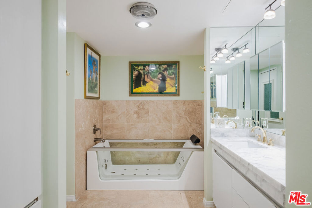 850 E Ocean Boulevard - Photo 13