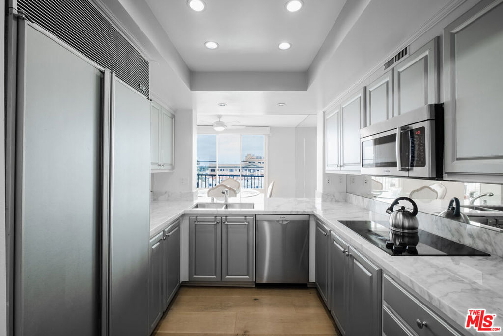 850 E Ocean Boulevard - Photo 7
