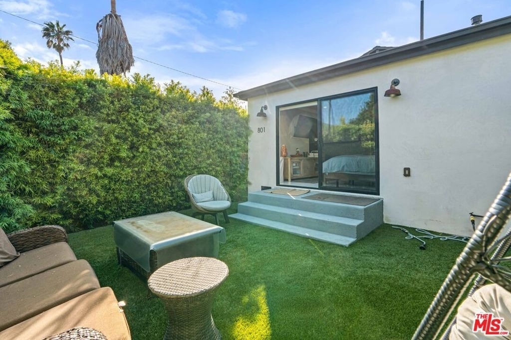 801 Howard Street - Photo 11
