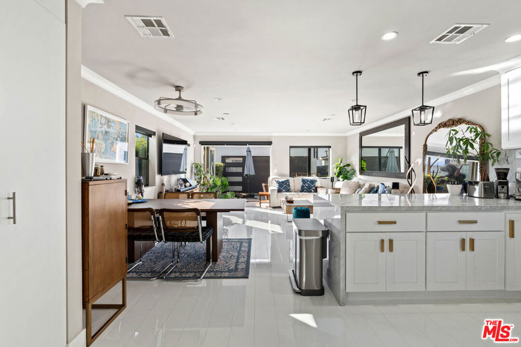 801 Howard Street - Photo 14