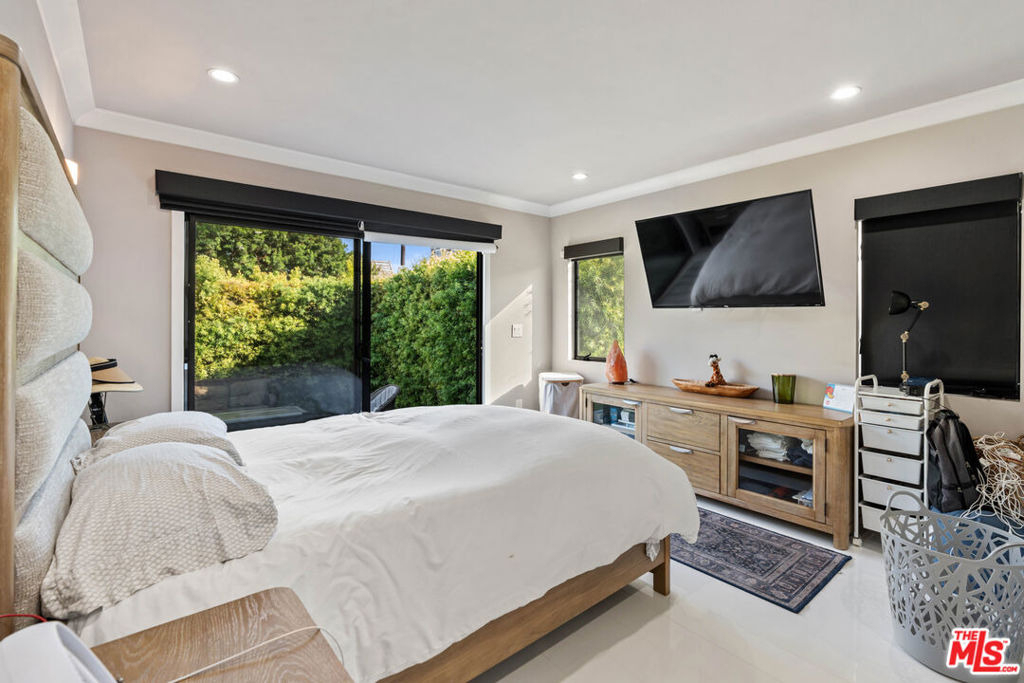 801 Howard Street - Photo 8