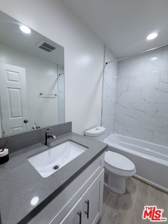 1409 N Hobart Boulevard - Photo 8