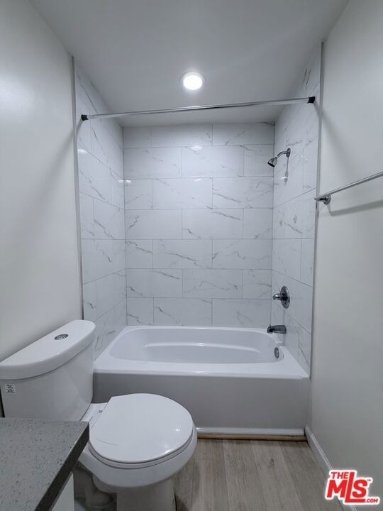 1409 N Hobart Boulevard - Photo 9