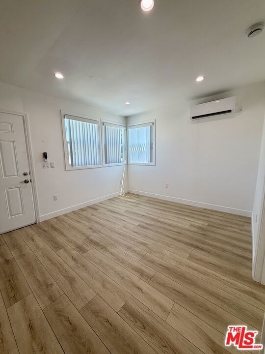 1321 N Normandie Avenue - Photo 3