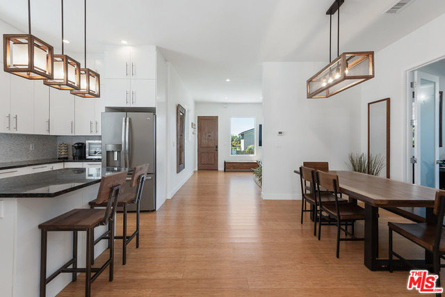 7447 W 81st Street - Photo 3